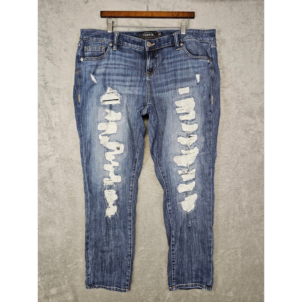 Torrid Premium Boyfriend Distressed Ripped‎ Jeans Women's 18R Blue Stretch Denim